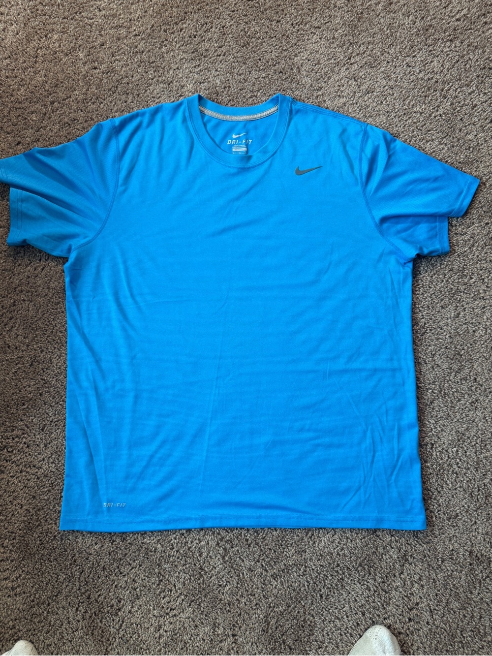 Nike Men's Short Sleeve Dri-FIT Tee in Bright Blue